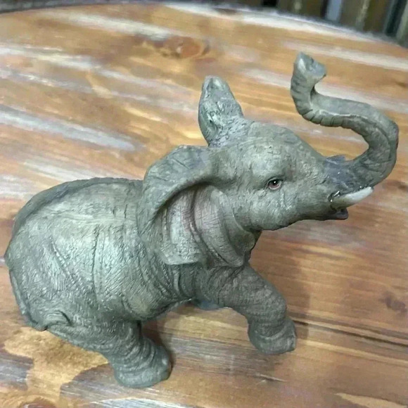 Realistic Gray Elephant Figure - Picture 7 of 9